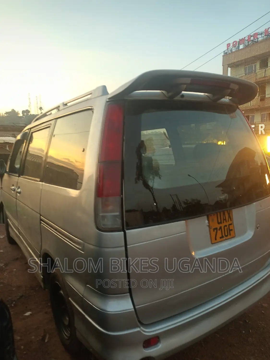 Toyota Noah 2003 Silver