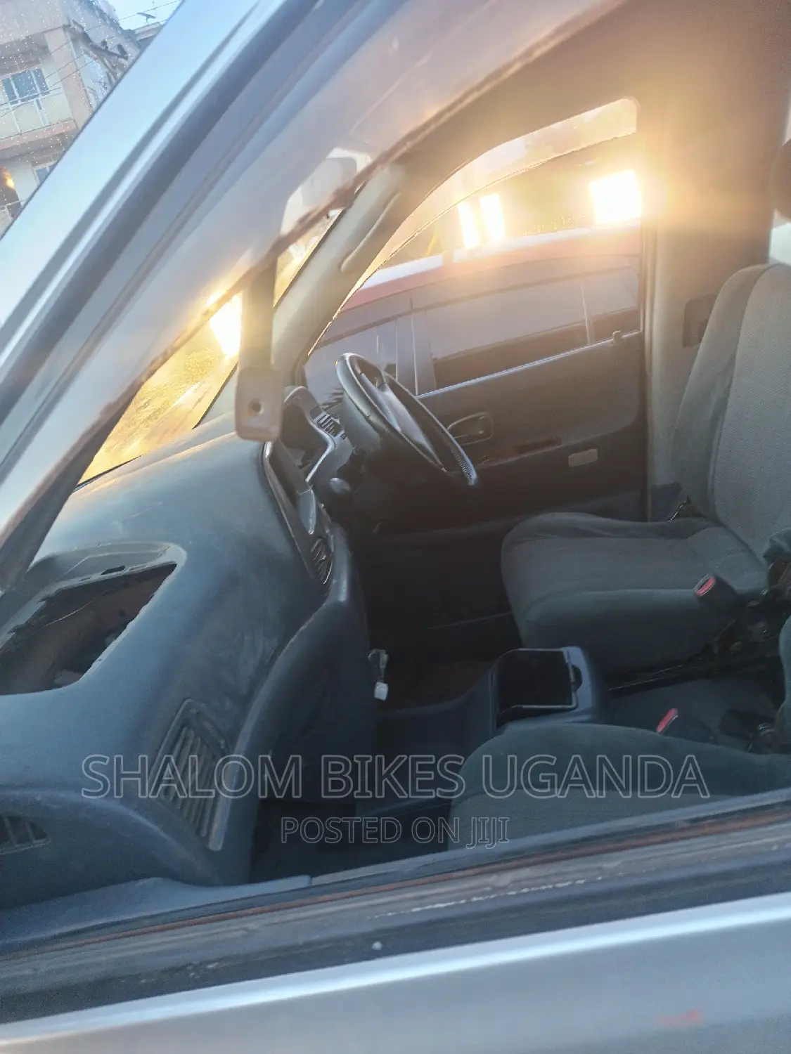 Toyota Noah 2003 Silver
