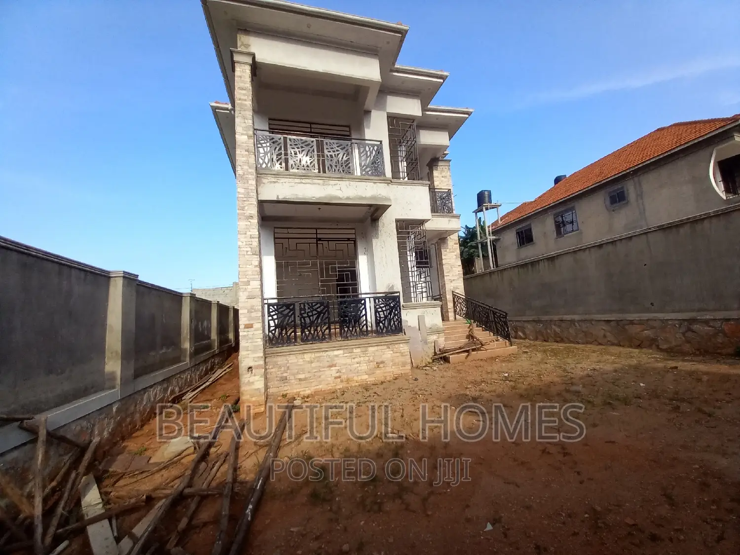 Furnished 4bdrm Duplex in Kira Mamerito Road, Nakawa for sale