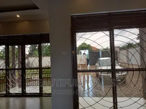 Furnished 4bdrm House in Kira for sale