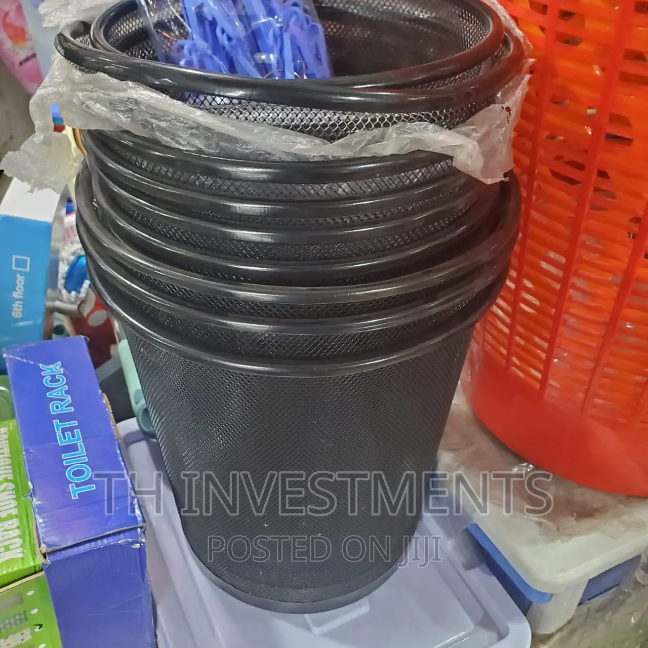 Metalic Waste Bin.