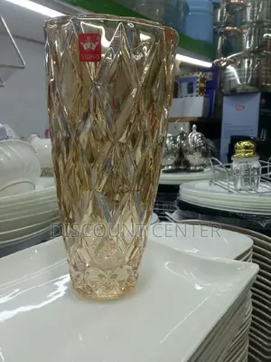 Flower Vessel Gold