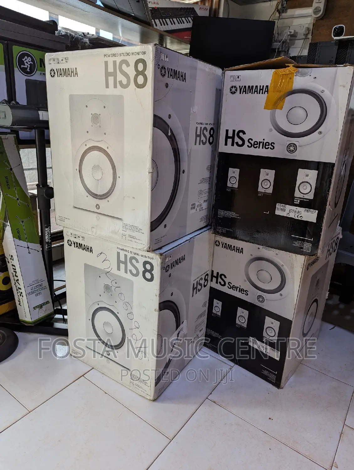 Yamaha Hs8 Black or White
