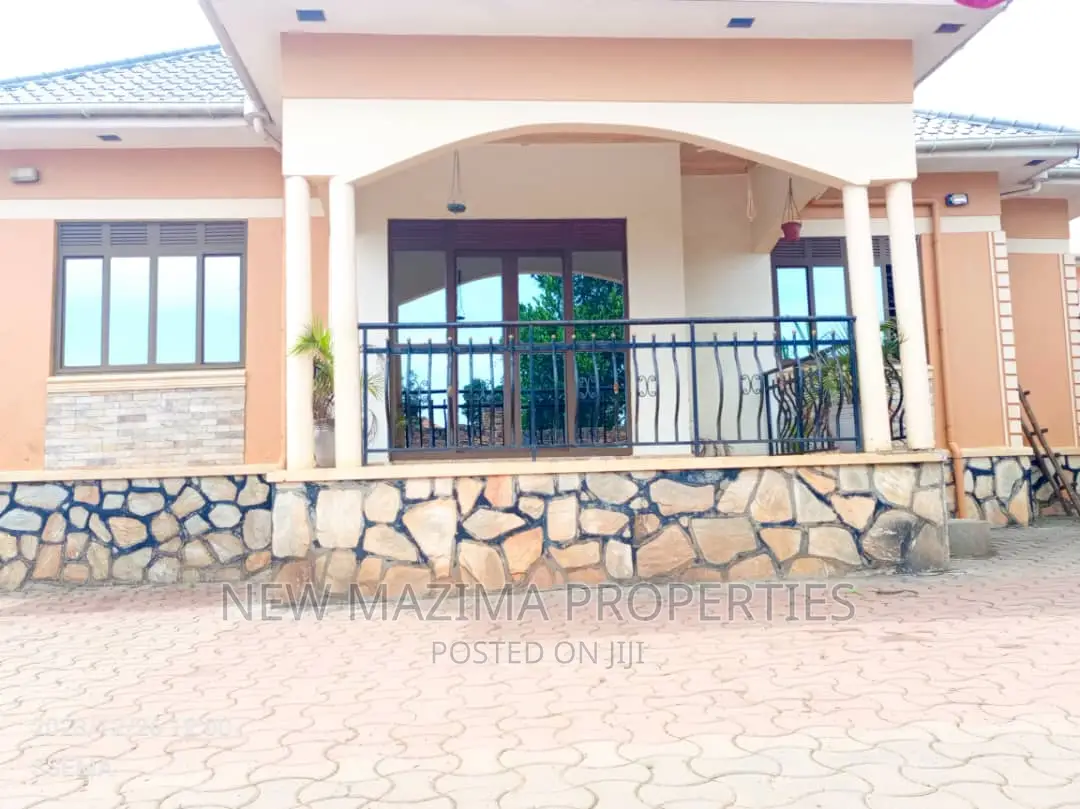 3bdrm Bungalow in Bulenga Town, Division A for sale
