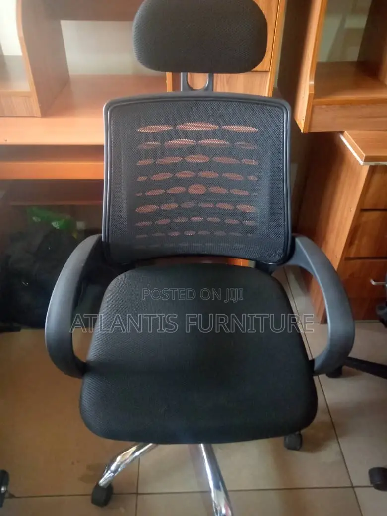 Office Chair (Adjustable Headrest)