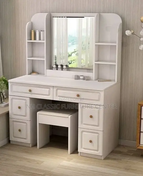 Classic Dressing Mirror