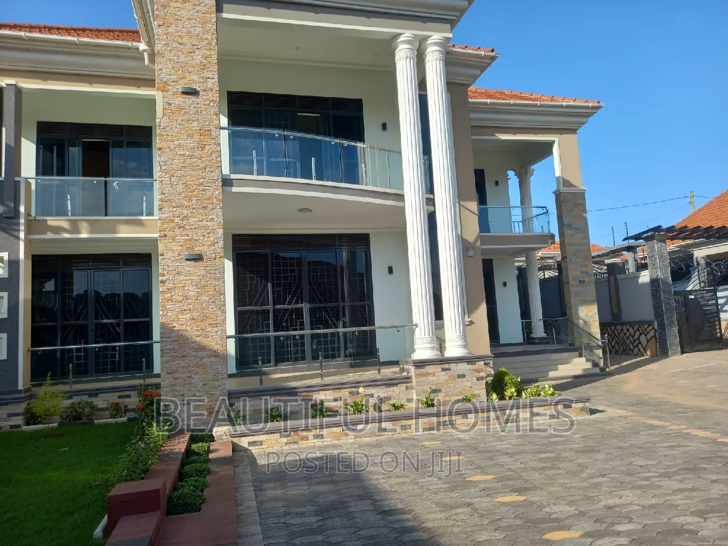 Furnished 6bdrm Mansion in Kira, Central Division for sale