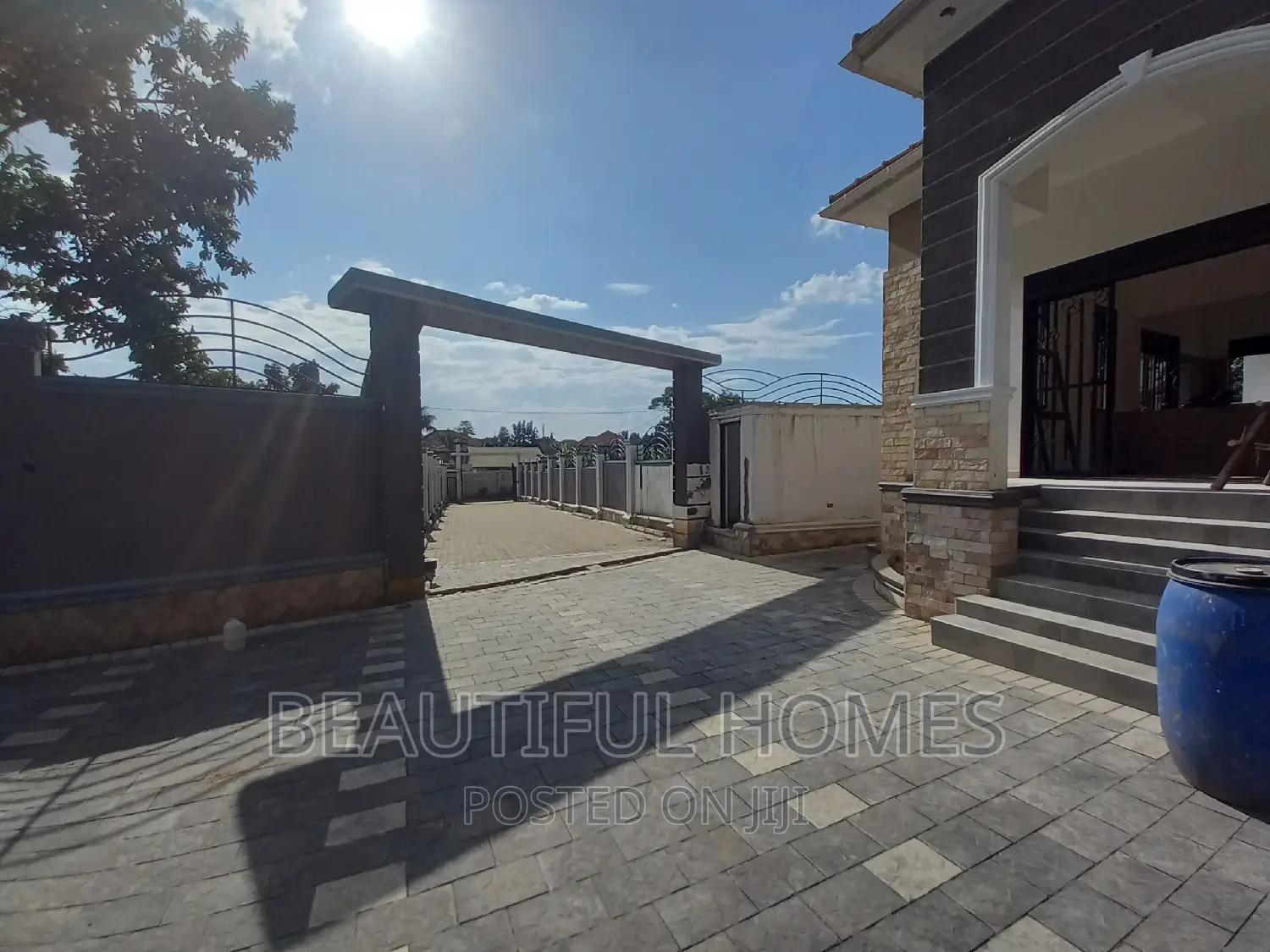 Furnished 4bdrm Bungalow in Kira, Central Division for sale
