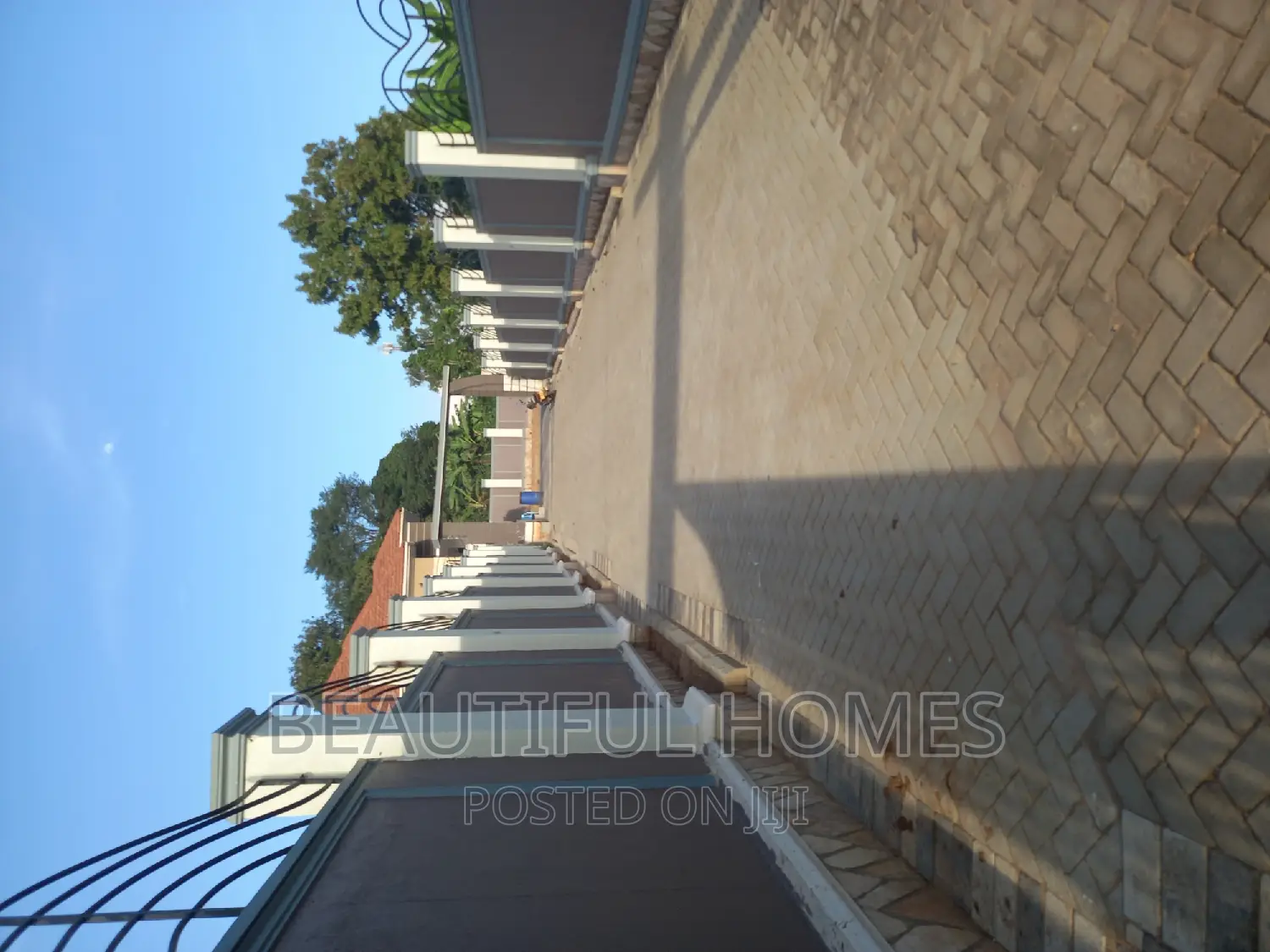 Furnished 5bdrm Bungalow in Kira Along Mamerito, Central Division