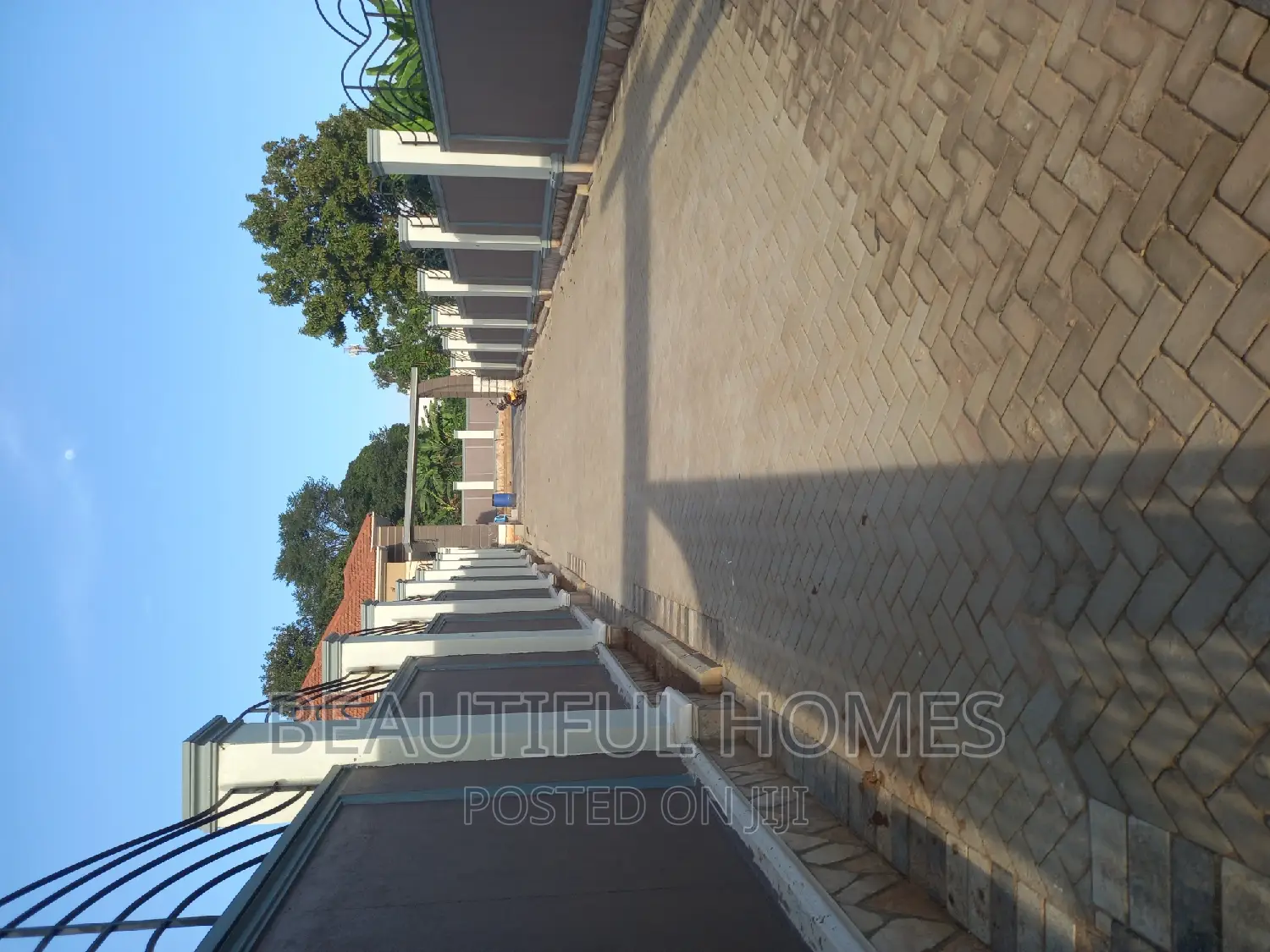 Furnished 5bdrm Bungalow in Kira Along Mamerito, Central Division