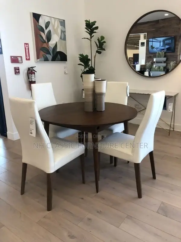 Classic Dinning Table