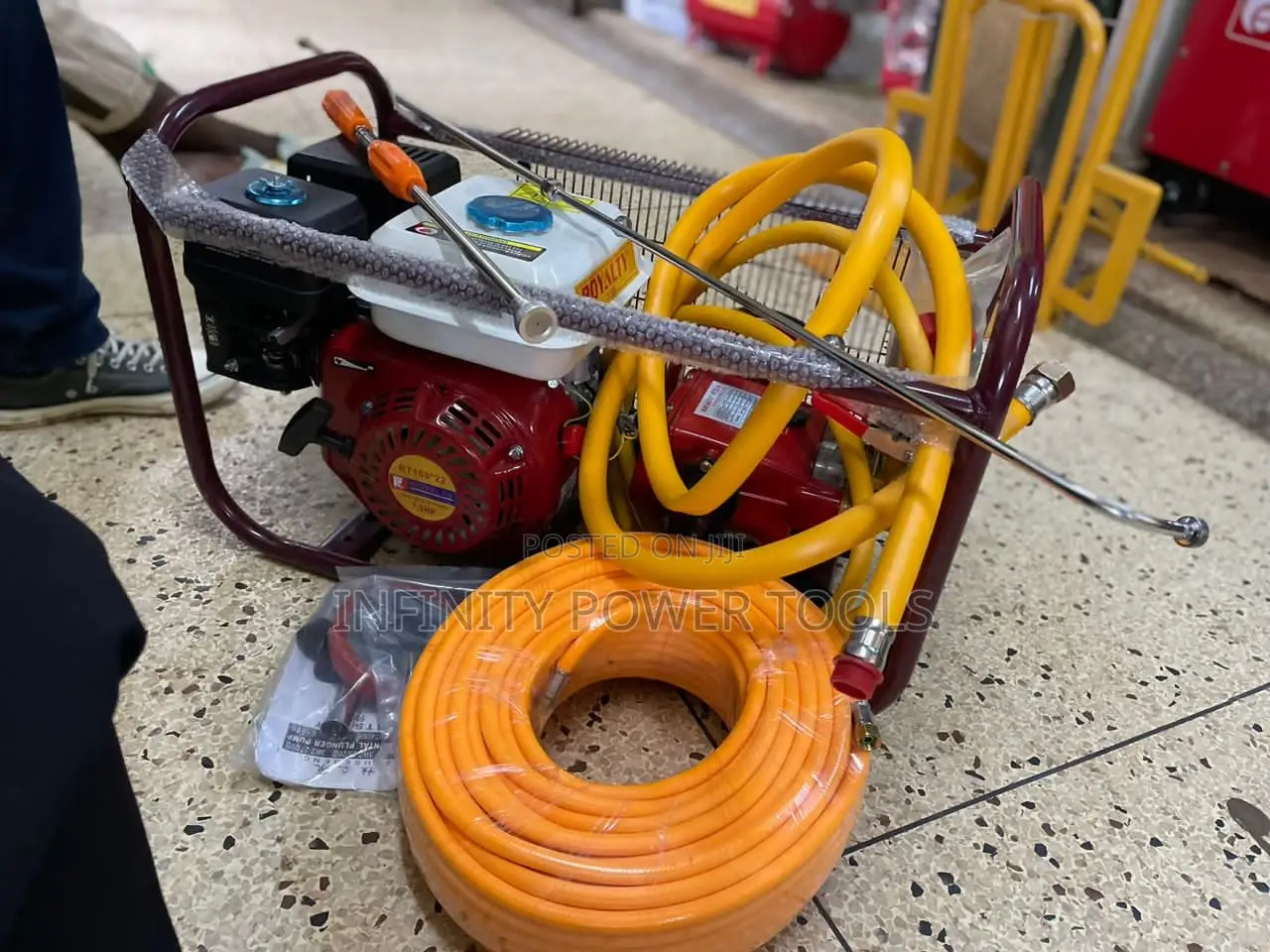 Pressure Sprayer Royalty