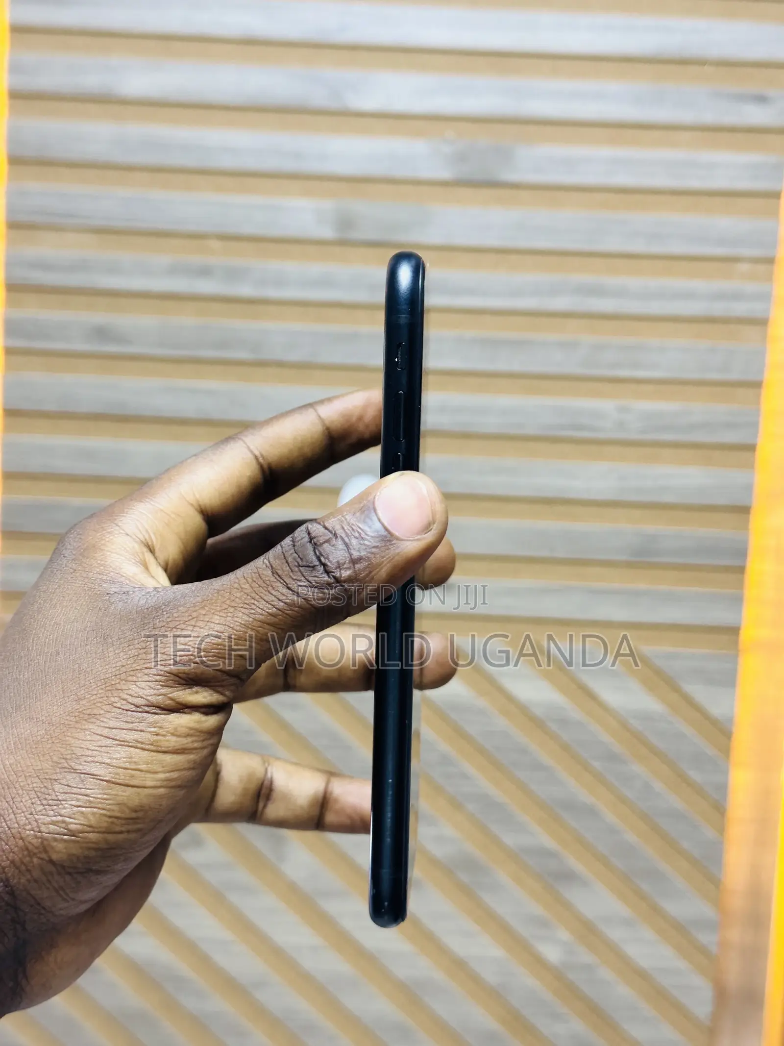 Apple iPhone XR 64 GB Black