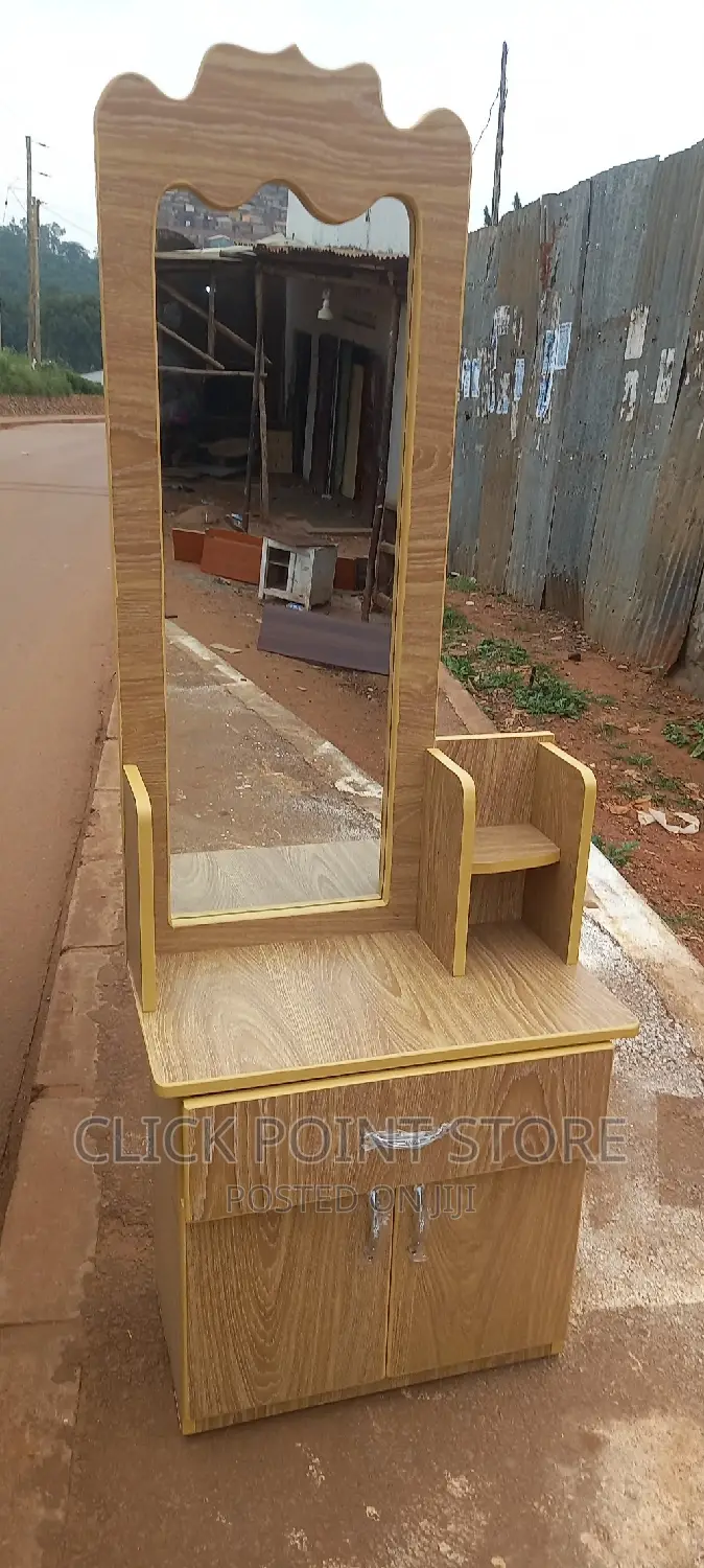 Dressing Table/Mirror/Dressing Mirror/Mirror/Dressing Mirror