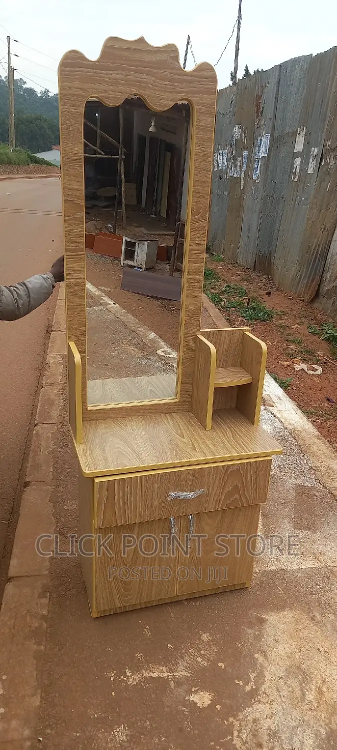 Dressing Table/Mirror/Dressing Mirror/Mirror/Dressing Mirror