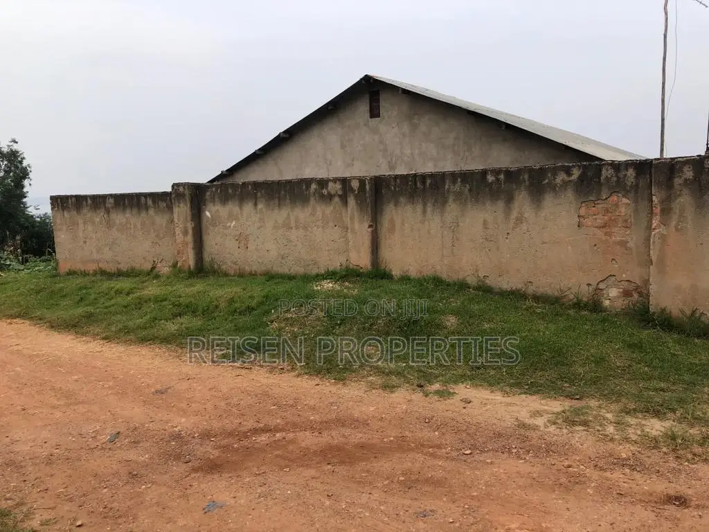 Commercial Lake and Entebbe View Land on Sale in Nsamizi