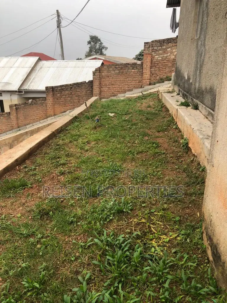 Commercial Lake and Entebbe View Land on Sale in Nsamizi
