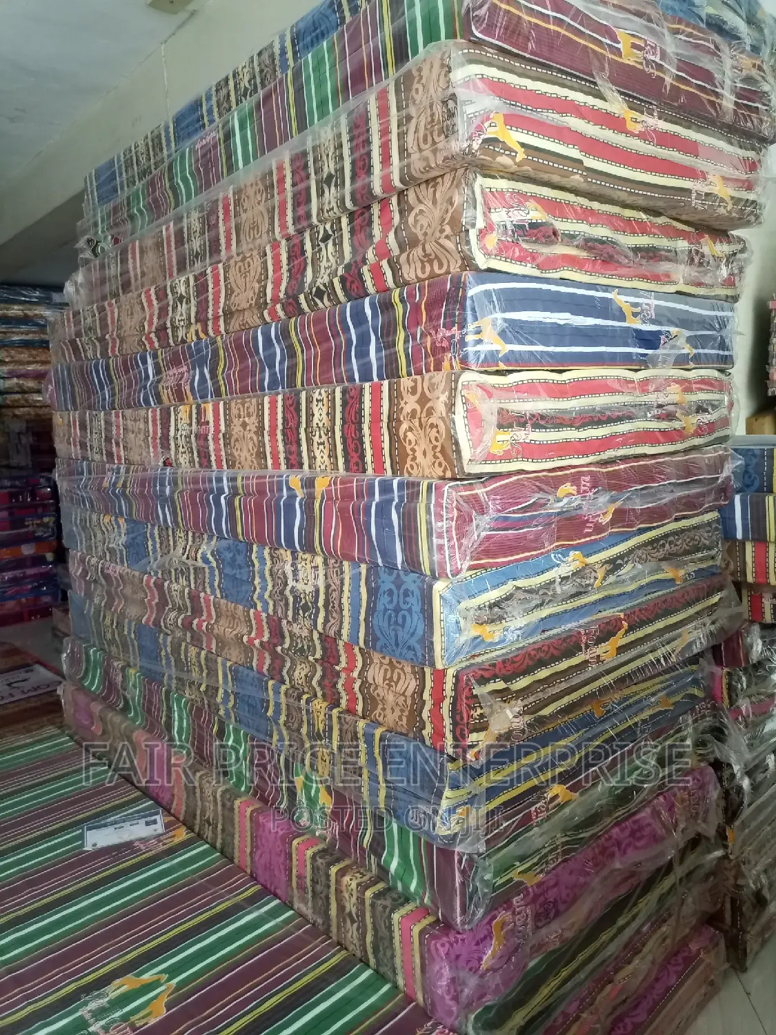 Medium Size Mattresses Comfoam 3*6 By6 Inches