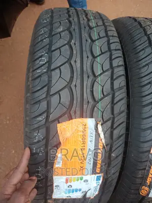 255/60r18 Joyroad RX 702