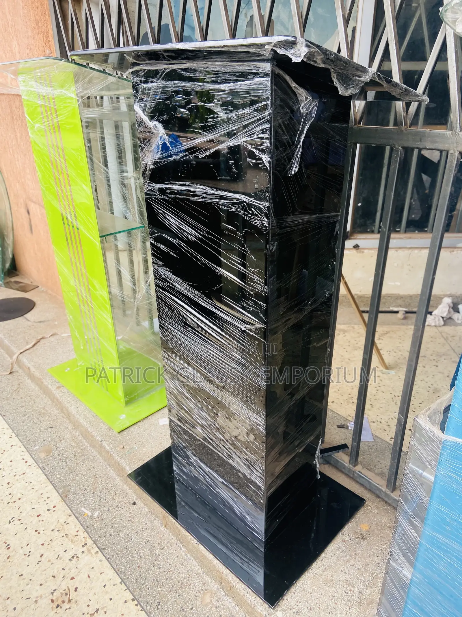 Black Glass Podium
