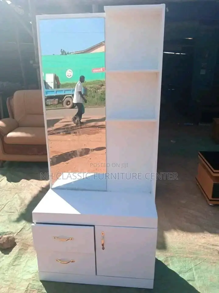 Dresser/ Dresser/ Dresser