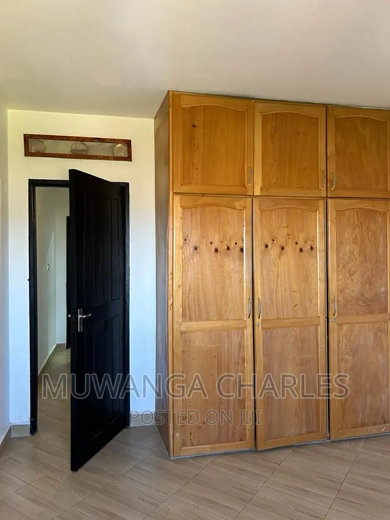 6bdrm Bungalow in Fs Properties Ltd, Central Division for rent