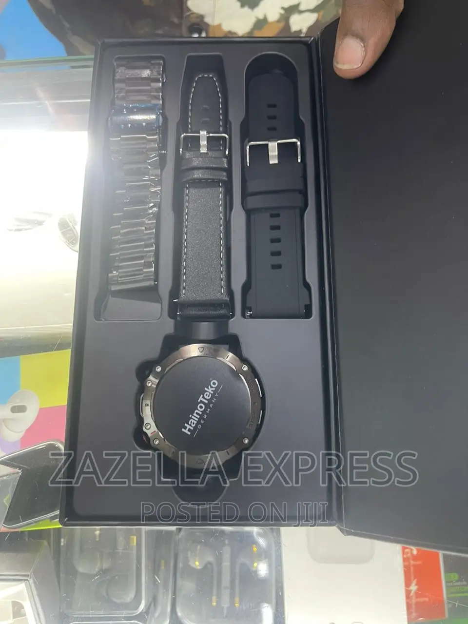Haino Teko RW-35 Smart Watch With 3 Extra Straps