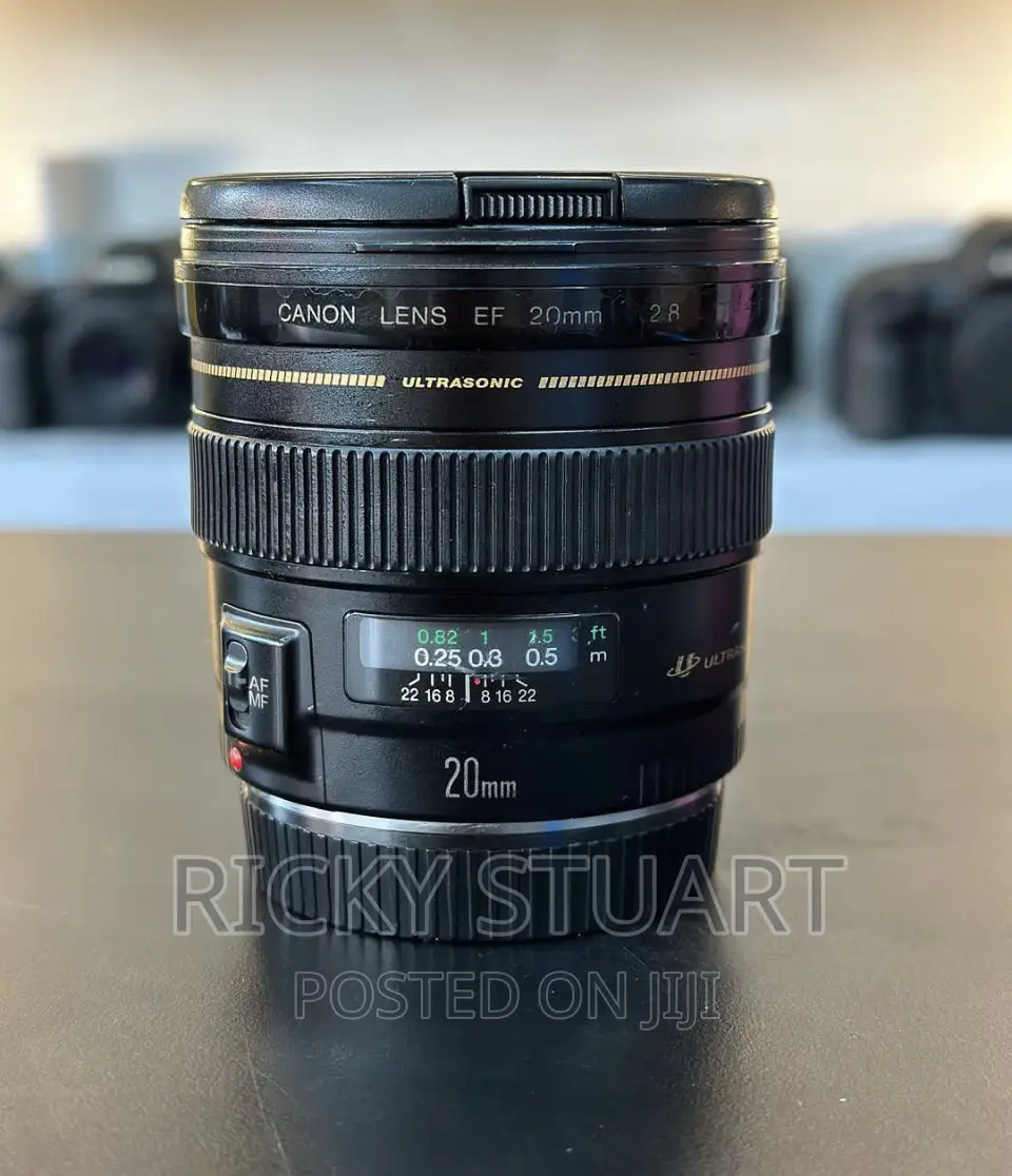 Canon EF 20mm F/2.8 USM Wide-Angle Fixed Lens