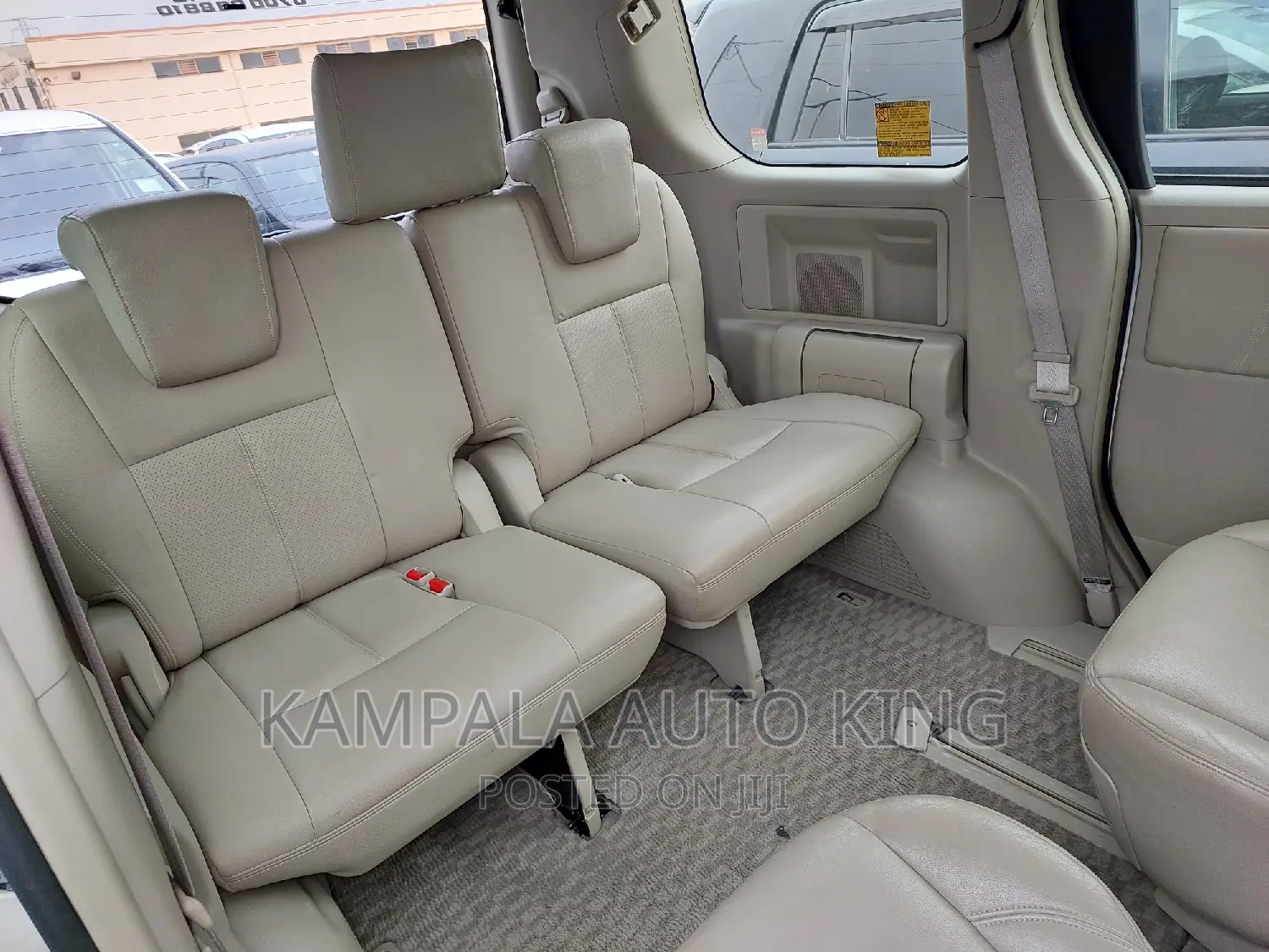 Toyota Noah 2012 White