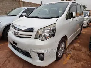 Toyota Noah 2012 White
