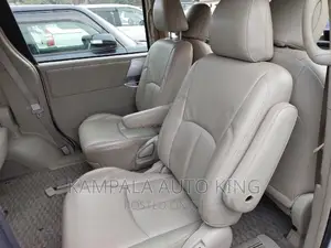 Toyota Noah 2012 White