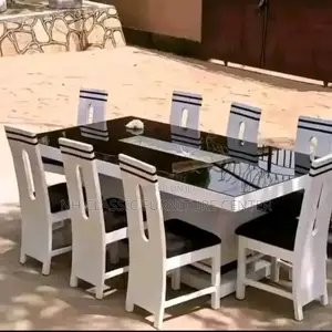 Classic Dinning Table/ Dinning Table