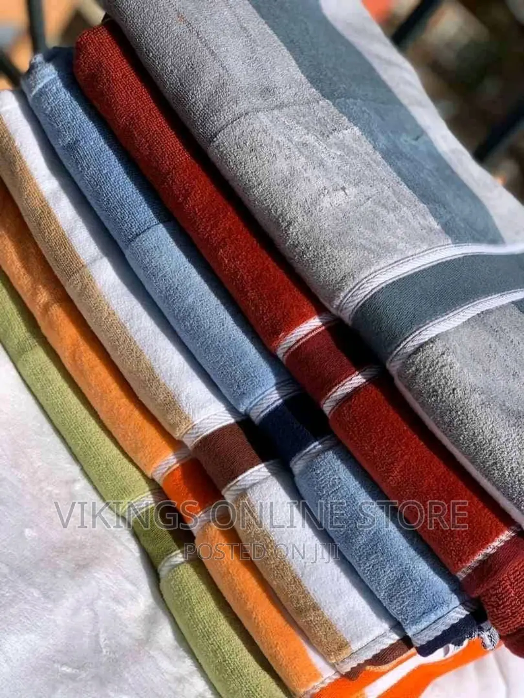 High Quality Towel- Multicolored
