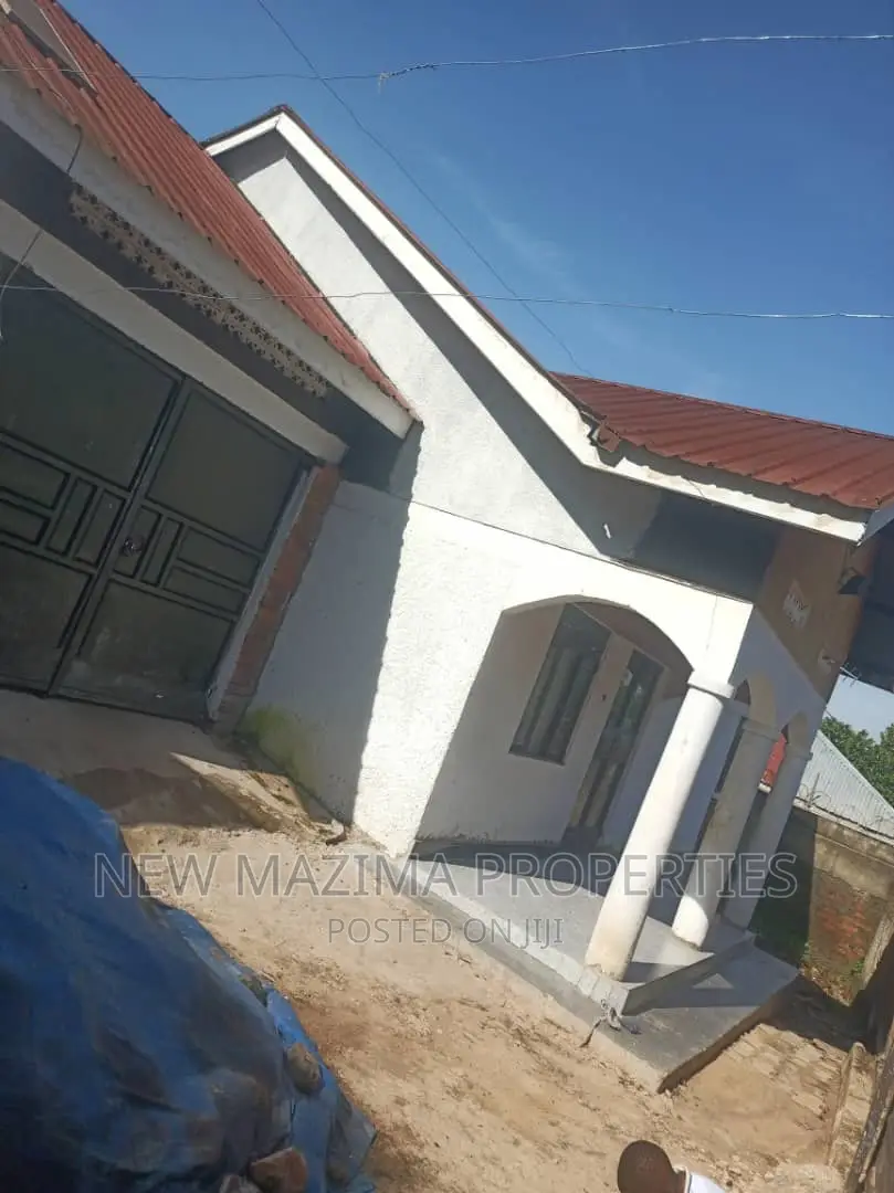 3bdrm House in Kyengera Kaziga, Division A for sale