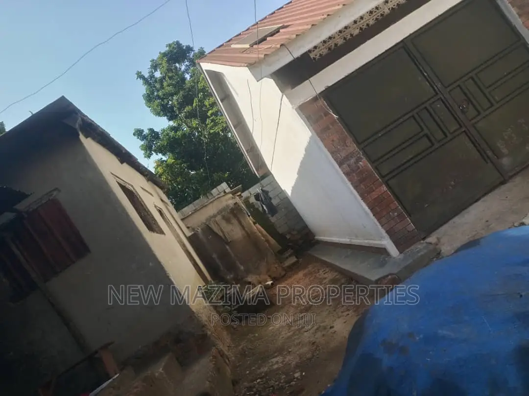 3bdrm House in Kyengera Kaziga, Division A for sale