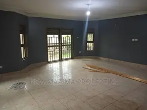 3bdrm Bungalow in Seguku Ntebe Rd, Division A for sale