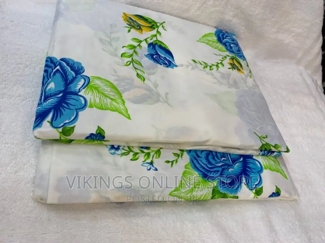 Pair of 4*6 Bedsheets With Two Pillowcases