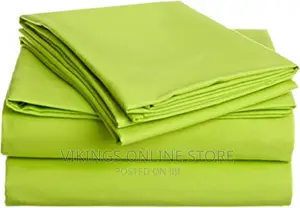 6*6 Fitted Bedsheets With Two Pillowcases- Lemon Green