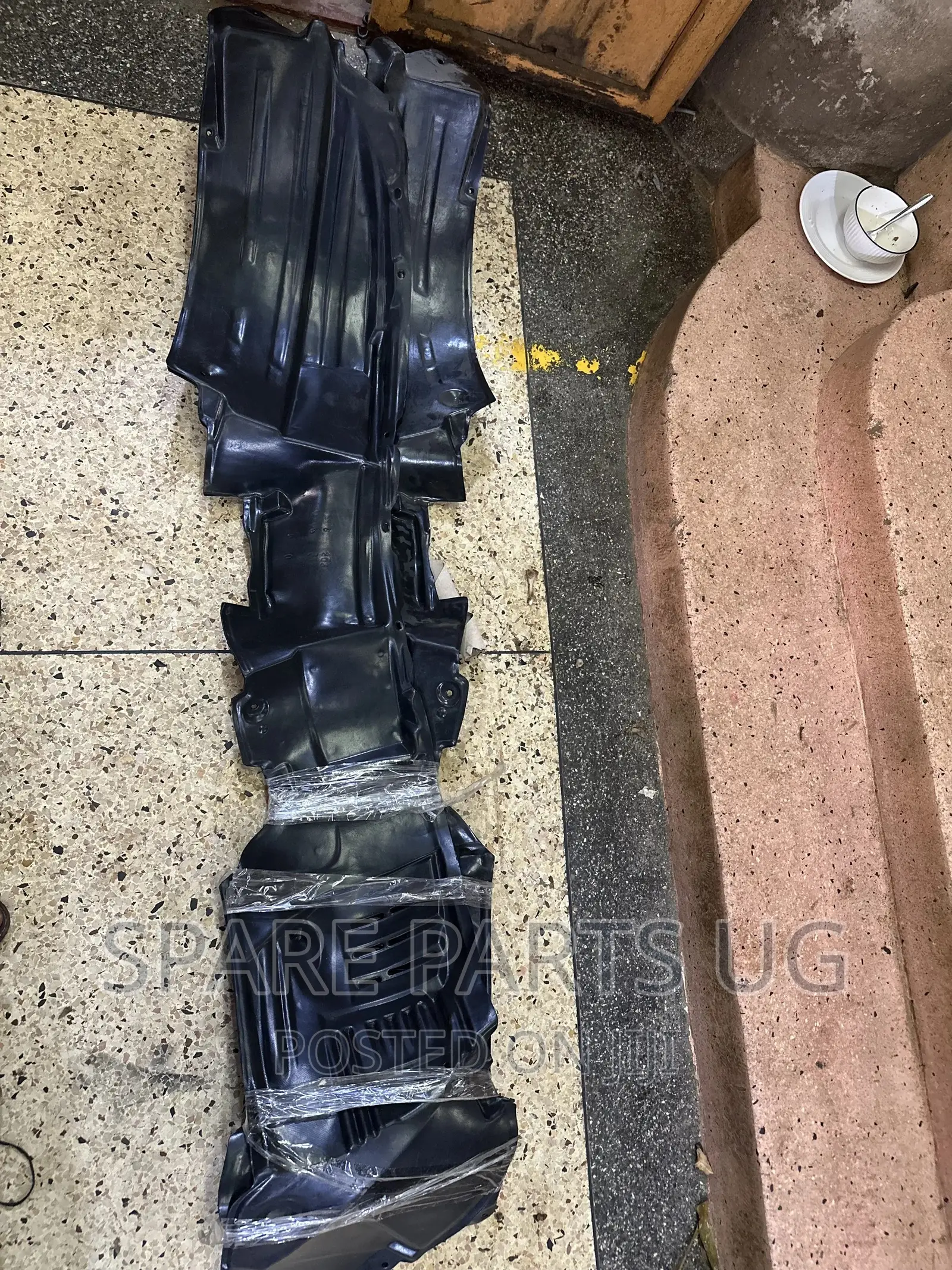 Ekipapuula Harrier ( Kawundo ) 2004 - 14 Fender Liner Cover
