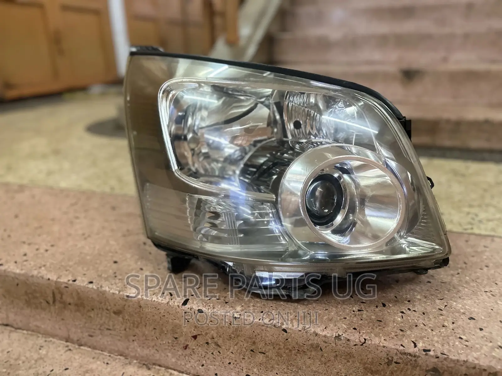 Toyota Noah 2007 - 2009 Headlight