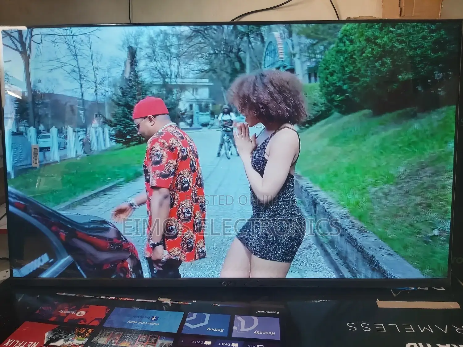 LG Smart 60 Inches Digital TV