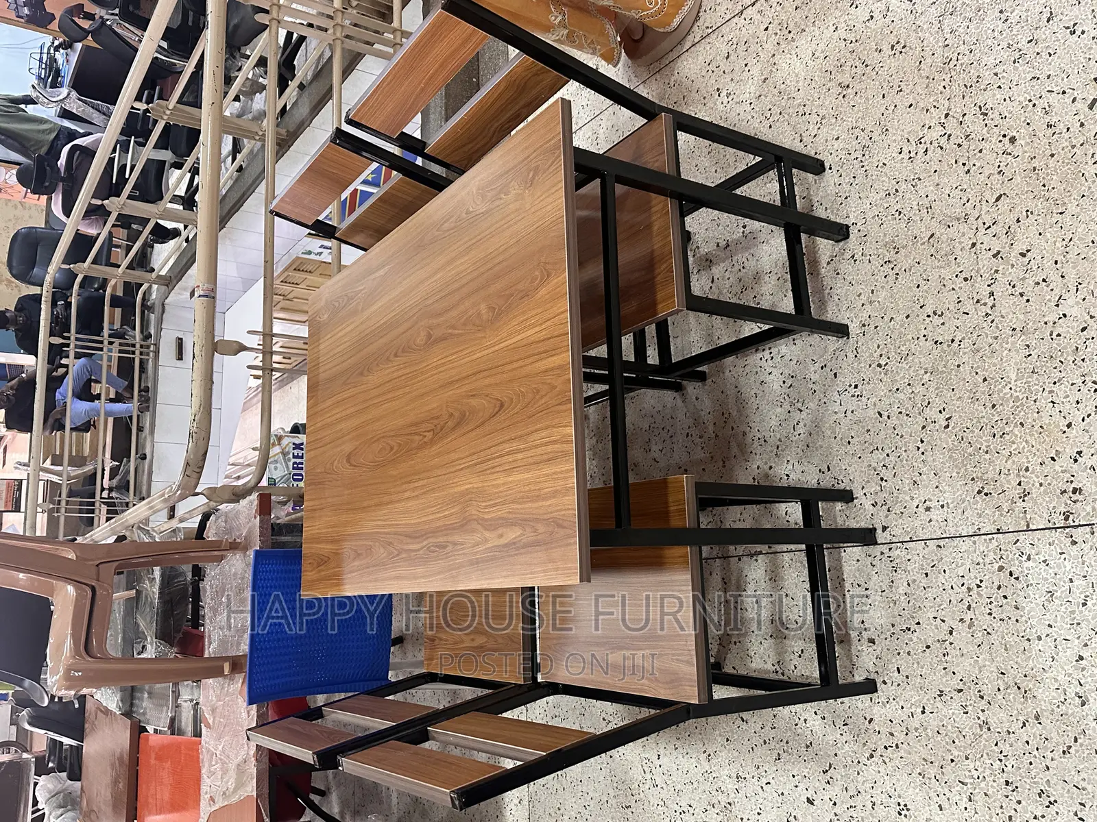 Dining Table (4 Seater)