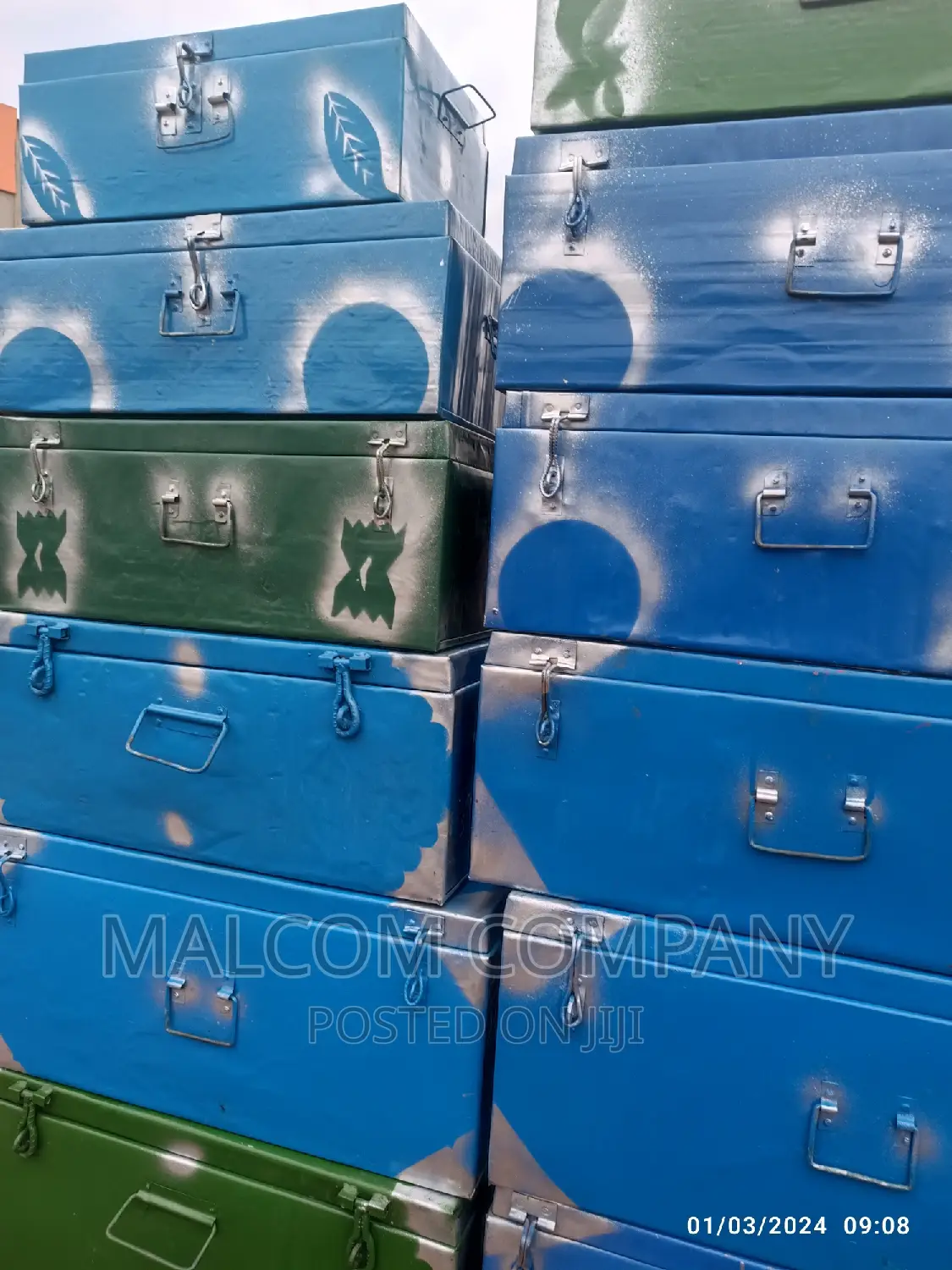 Metallic Suitcases Wholesaler/ Free Padlocks/ Free Delivery