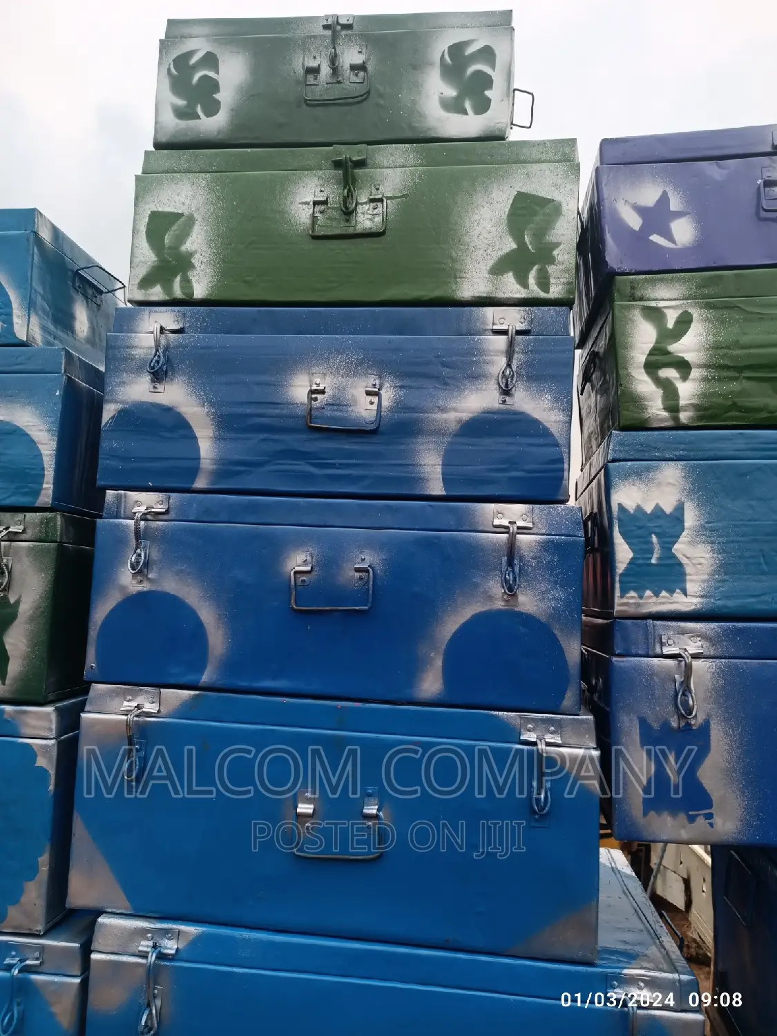 Metallic Suitcases Wholesaler/ Free Padlocks/ Free Delivery