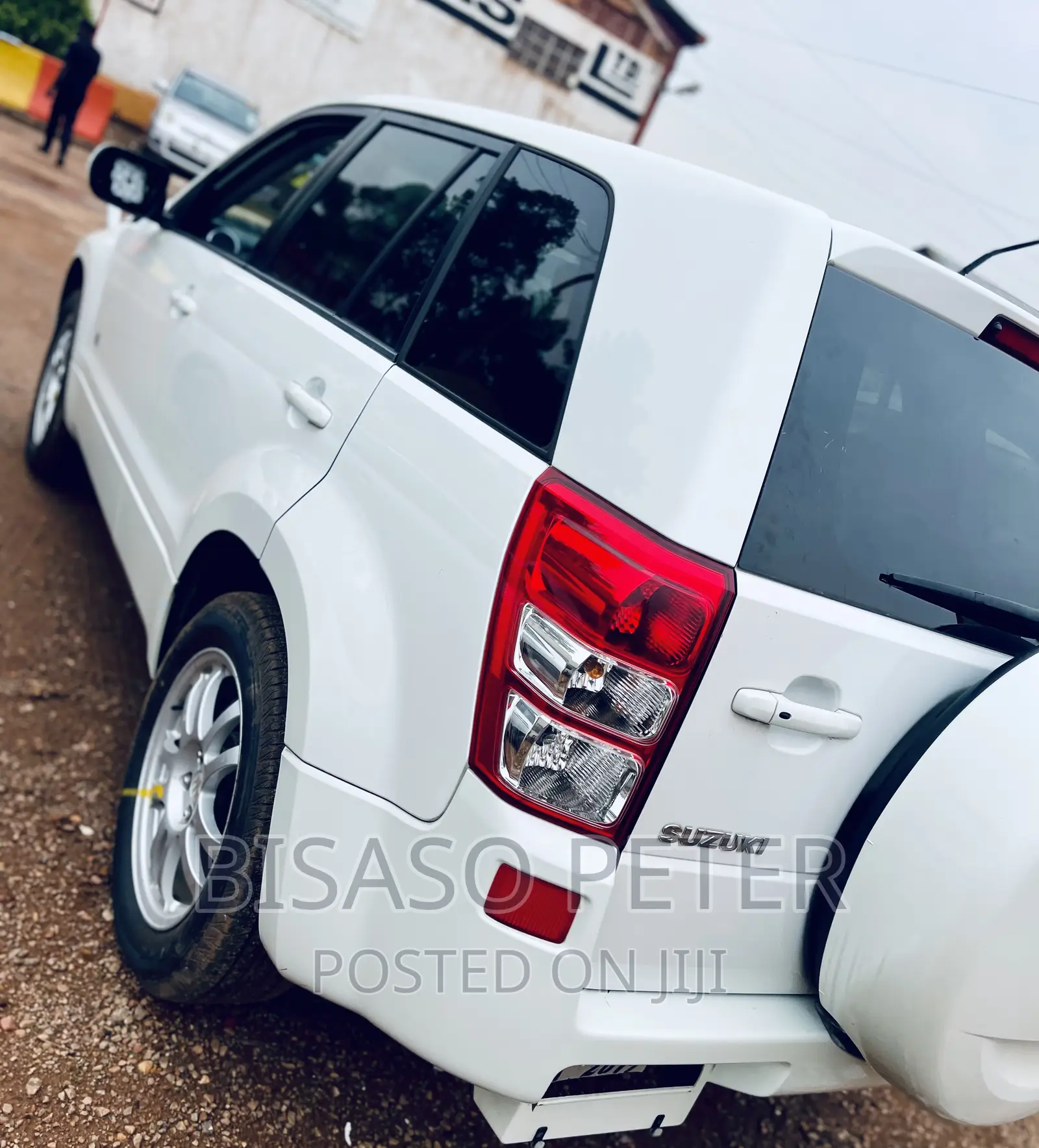 Suzuki Escudo 2008 White