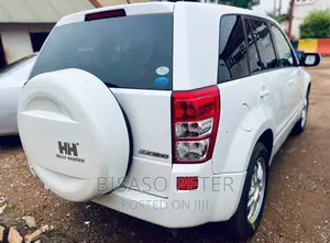 Suzuki Escudo 2008 White