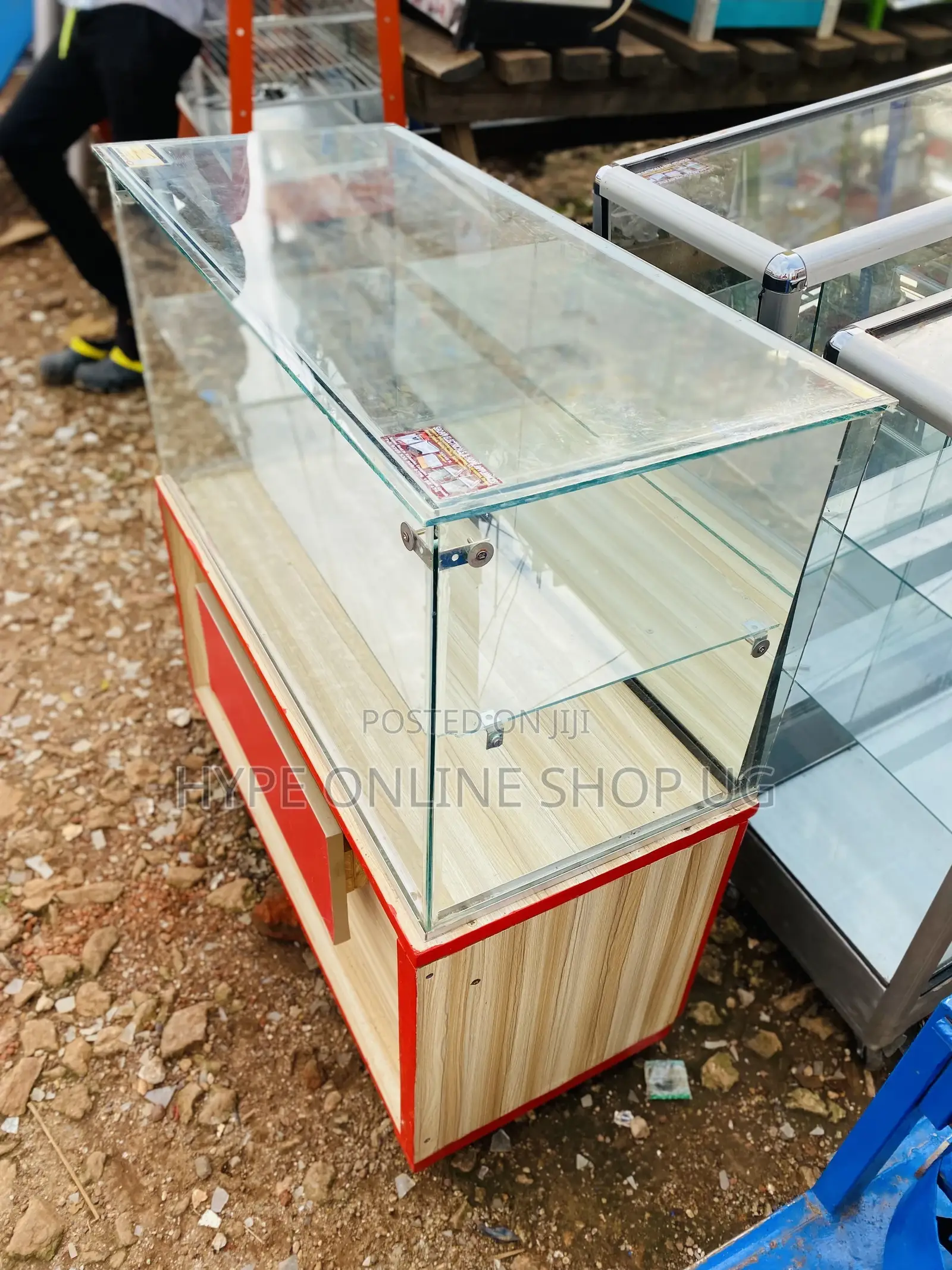 Glass Display