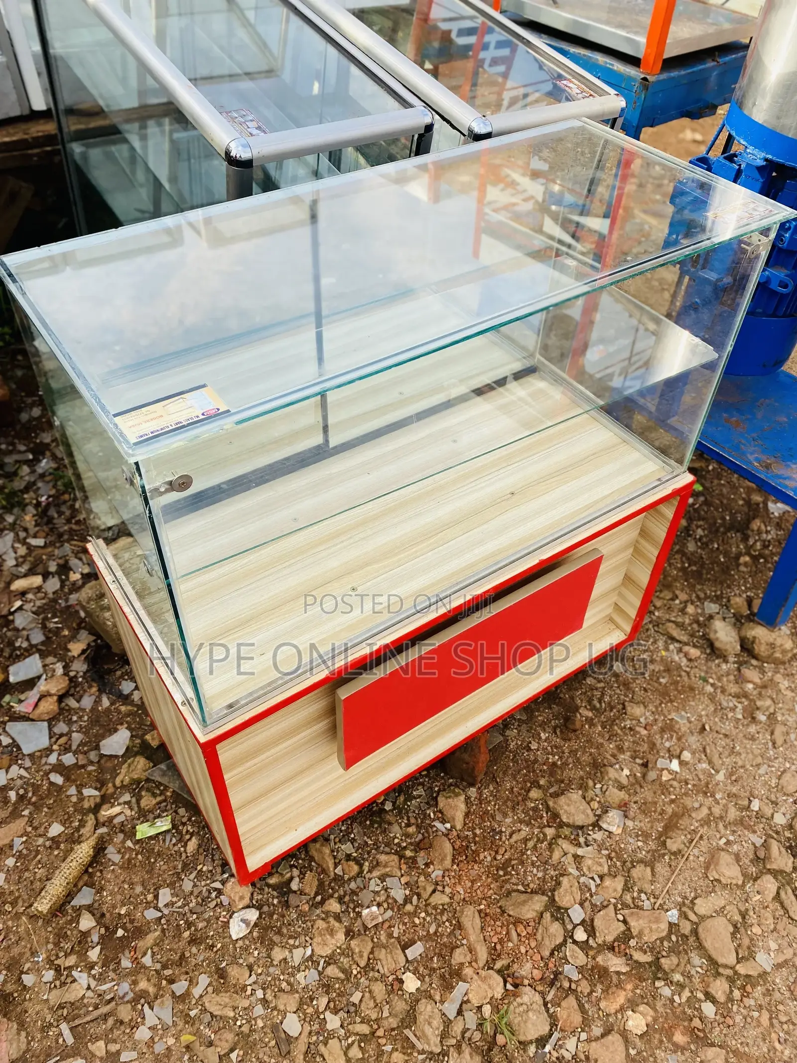Glass Display