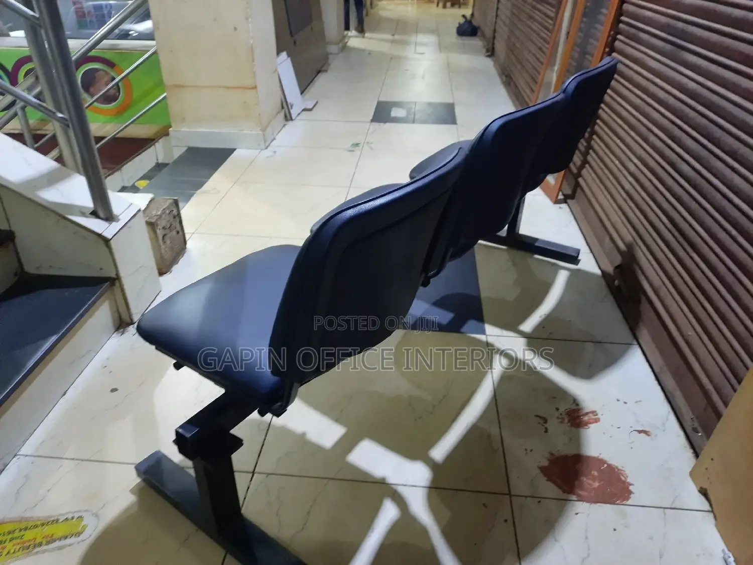 Leathered 3 Seater Waiting Chair