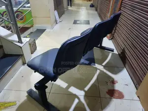 Leathered 3 Seater Waiting Chair
